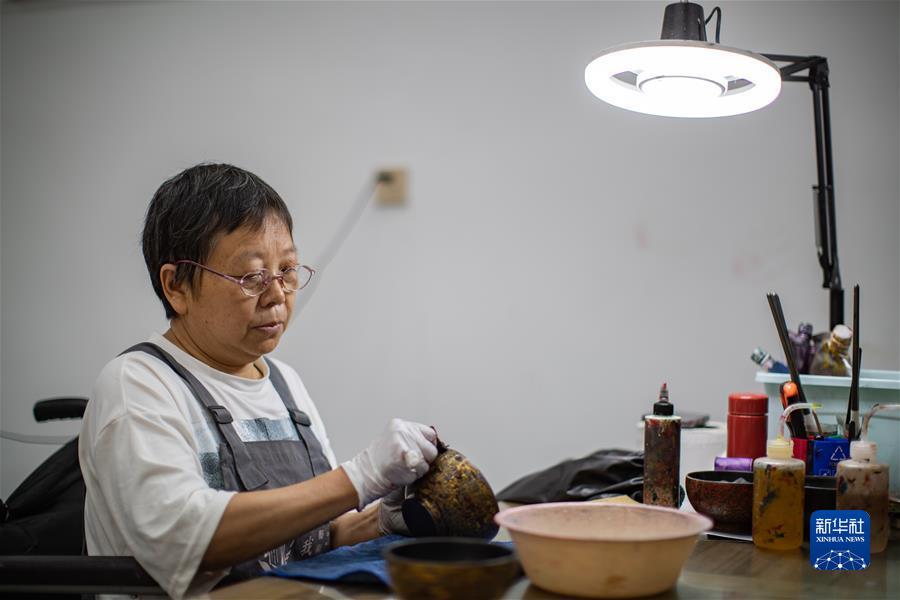 奔驰软件登录访问网络不对
